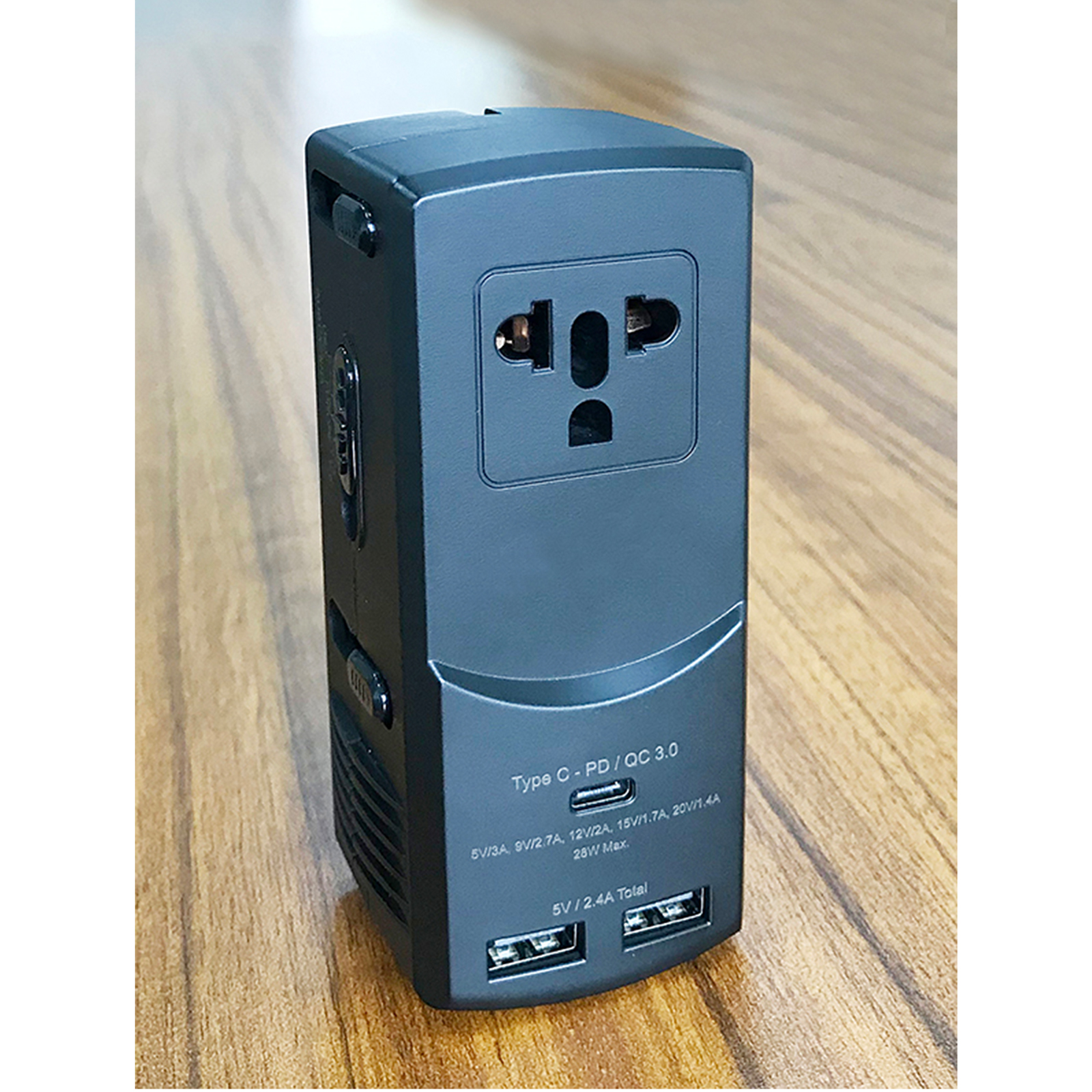 40W TYPE-C PD Universal Travel Adapter